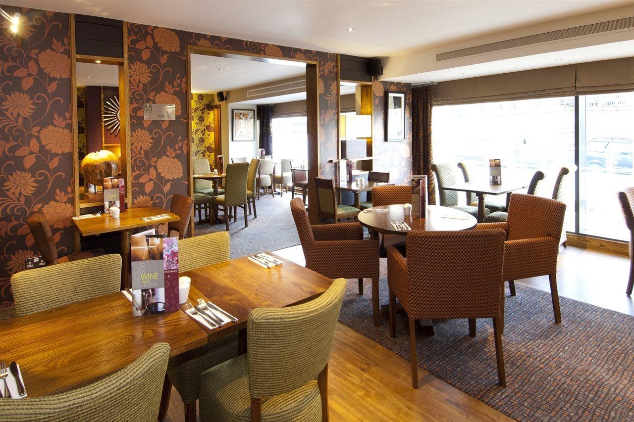 Premier Inn Bradford Central Exteriör bild