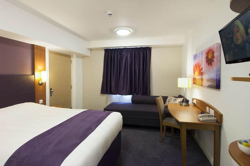 Premier Inn Bradford Central Exteriör bild