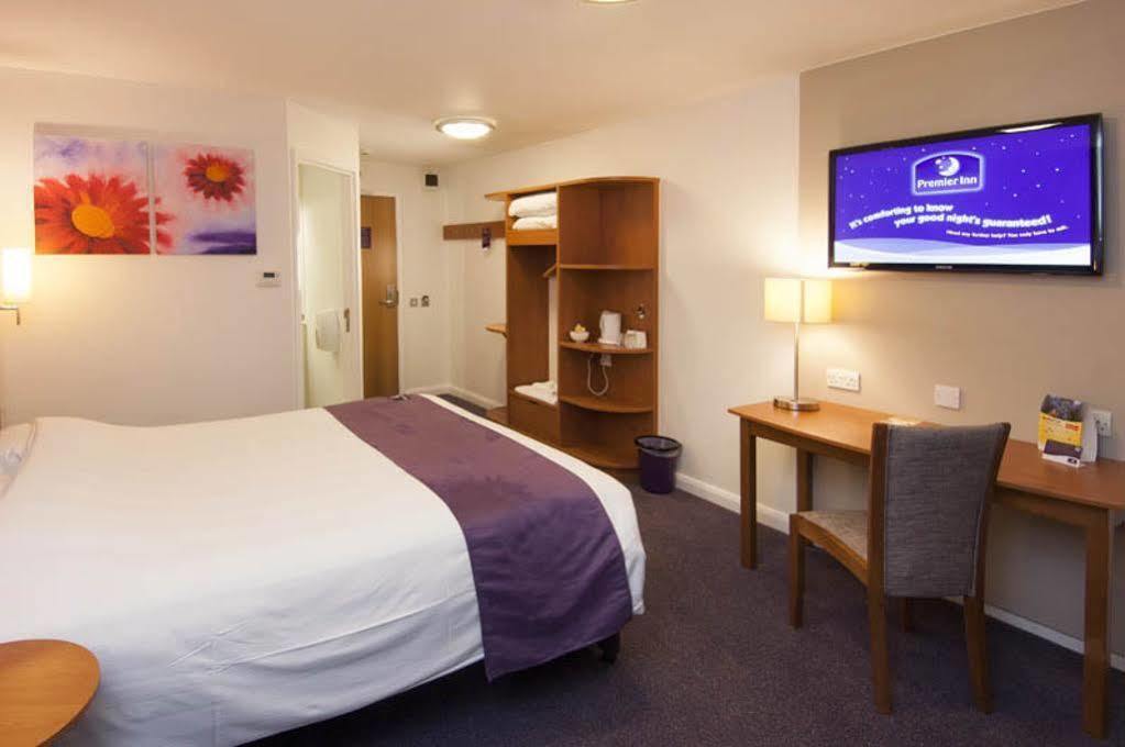Premier Inn Bradford Central Exteriör bild